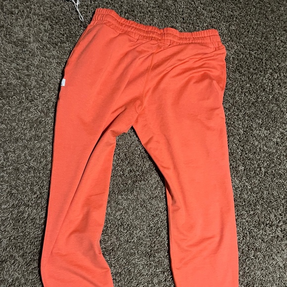 NWT Vuori Performance Jogger size small grapefruit Heather women - Picture 2 of 4